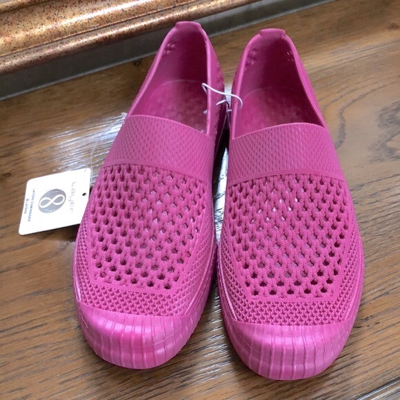 - New “Layer 8” waterproof women’s shoes for garden, pool, beach etc. Pink. - Picture 2 of 9